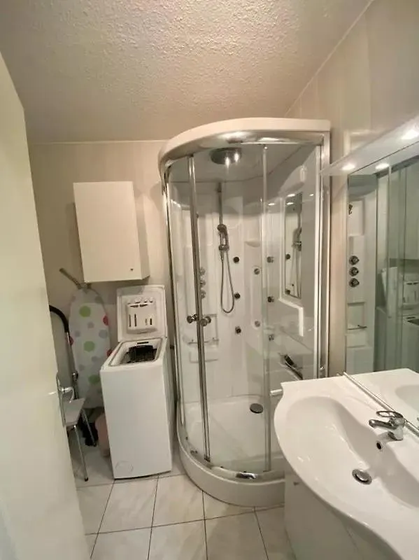 Apartment Studio Les Bastides Greoux-les-Bains France